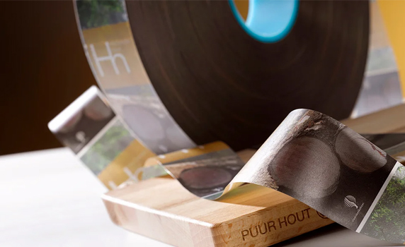 Bundling wood products by banding